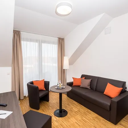 Отель Stadthotel Reich *