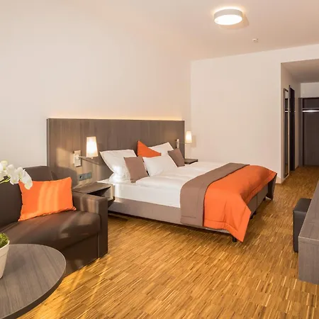 Stadthotel Reich Отель Мелльрихштадт